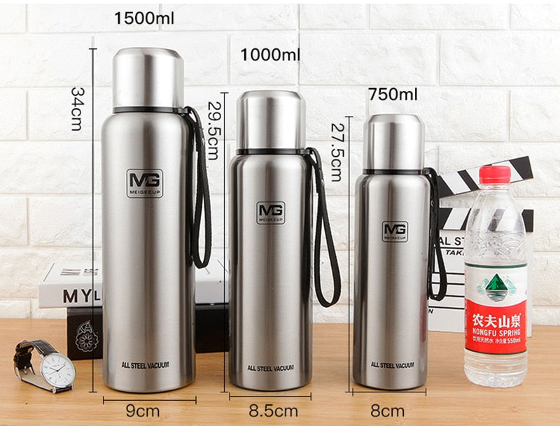 Large Capacity Stainless Steel Thermos Flask For Hiking, Camping - Portable and Eco-Friendly Vacuum Flask for Keeping Drinks Hot or Cold for Hours