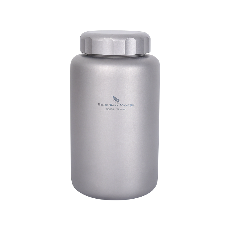 Lightweight Titanium Flask Hiking Water Bottle with Cup Function and 1.05L Capacity for Hot and Cold Drinks